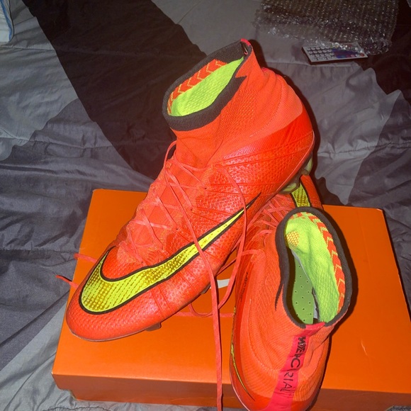 MERCURIAL SUPERFLY IV RED WORLD CUP 2014 THROWBACKS - Picture 4 of 5